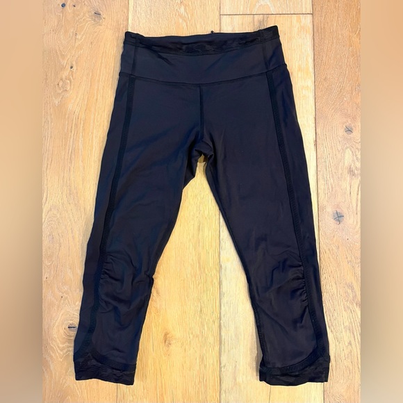 Lululemon Capri black crop leggings 4 - Picture 5 of 5
